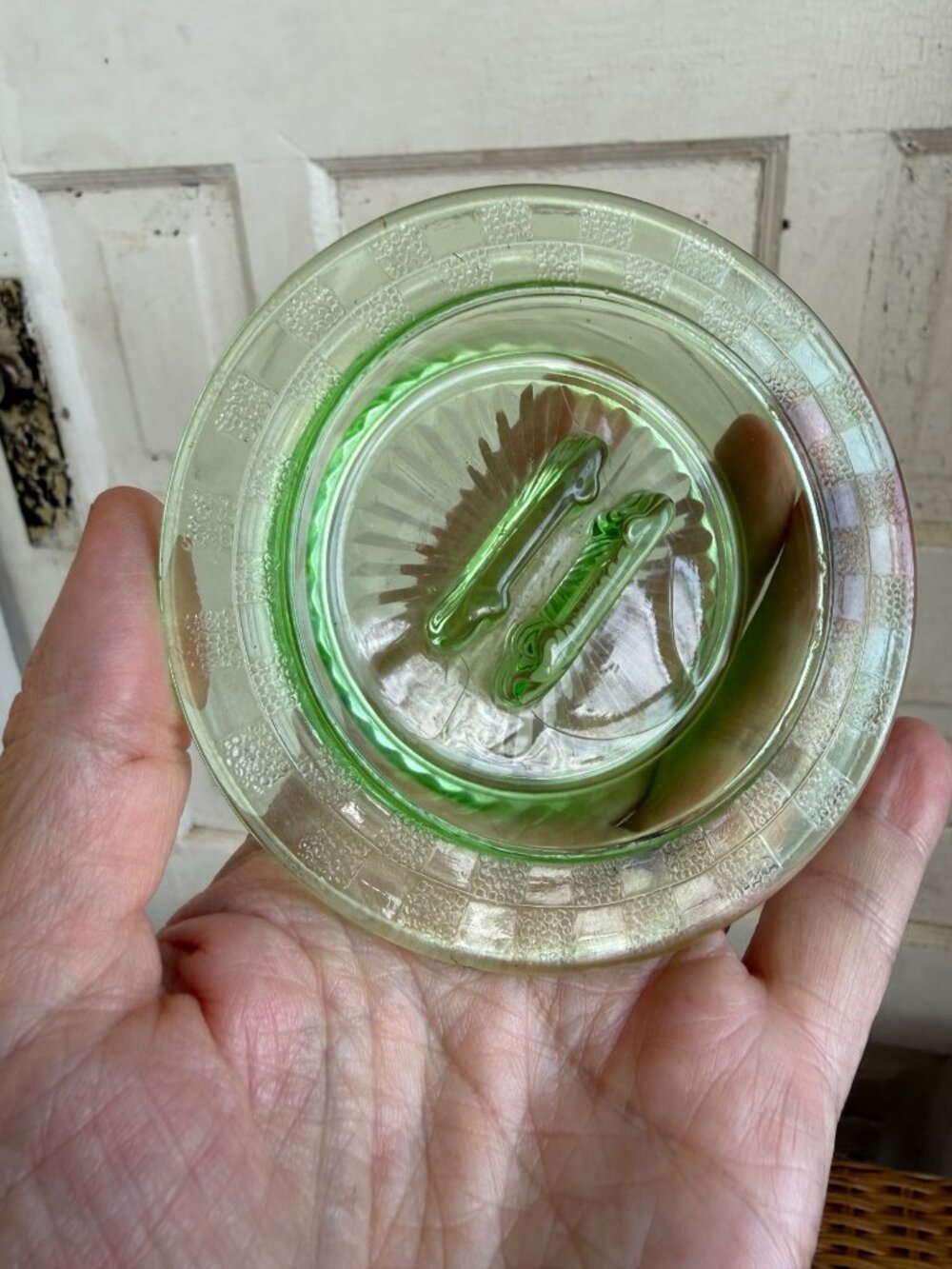 Vintage 30's Hazel Atlas Green Uranium Glass Ashtray With Matchbook Holder 4" - Picture 6 of 9
